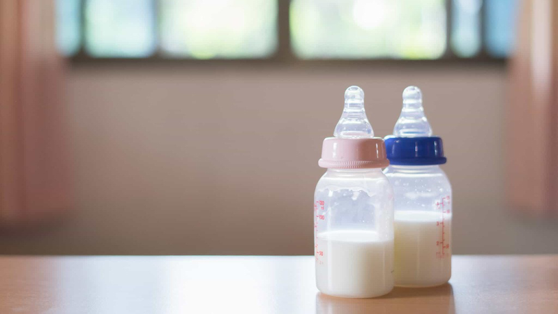 Nhiệt độ sữa cho trẻ sơ sinh uống: Hướng dẫn tối ưu cho sức khỏe bé yêu 3