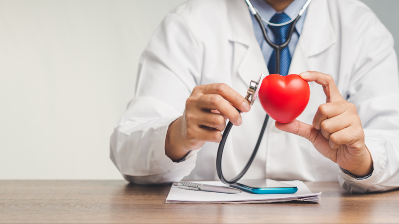 Thăm khám bác sĩ ngay khi có những dấu hiệu bất thường về nhịp tim