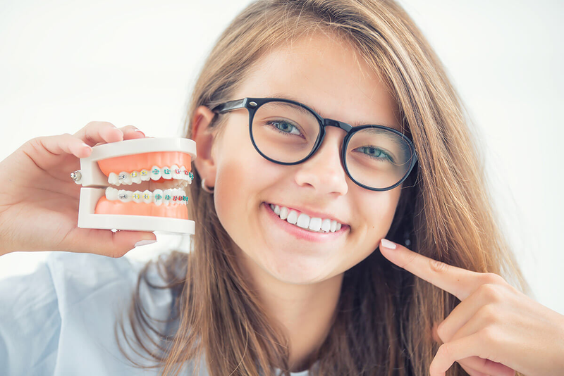 Niềng răng bị lệch mặt: Nguyên nhân, cách khắc phục và cách phòng ngừa 2