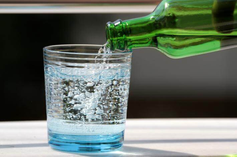 Nước alkaline là gì? Uống nước alkaline có tốt không?1