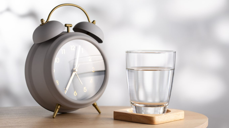 Nước tiểu sẫm màu do nguyên nhân nào gây nên?  3