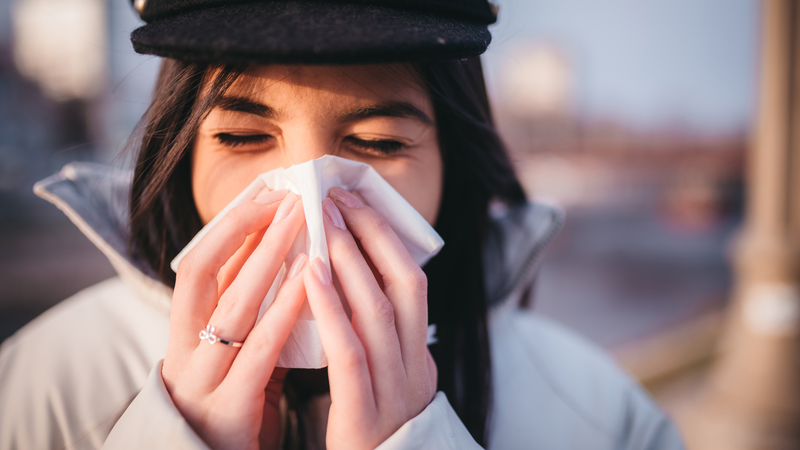 Phân biệt cảm cúm với cảm lạnh: Làm thế nào để nhận biết? 2