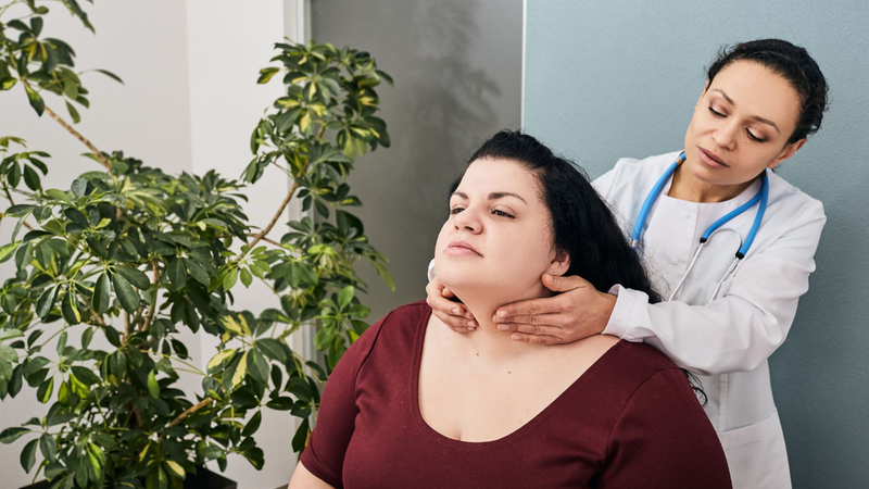 Điều trị các bệnh lý gây tăng prolactin như u tuyến yên, suy giáp