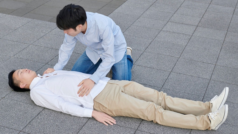 Cấp cứu ngừng tuần hoàn nhằm mục đích hồi phục tuần hoàn và hô hấp