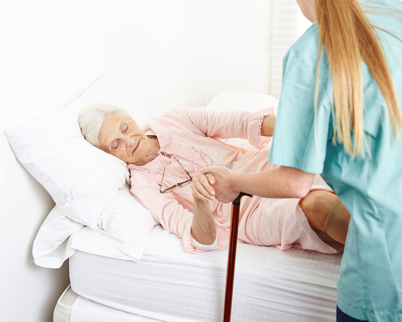 Rối loạn dáng đi ở người già: Nguyên nhân, triệu chứng, cách đánh giá và điều trị 4