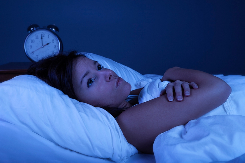 Tại sao bạn thường tỉnh như sáo trước khi chìm vào giấc ngủ? 1