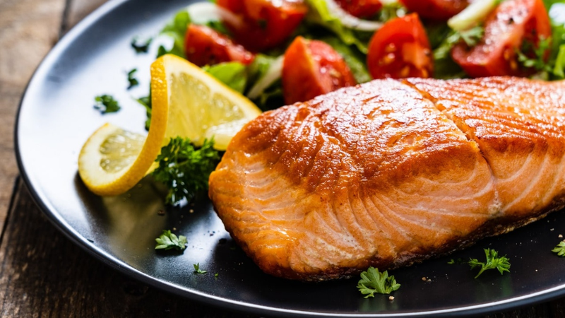 Tại sao cá hồi được coi là thực phẩm vàng trong kế hoạch giảm cân? 1
