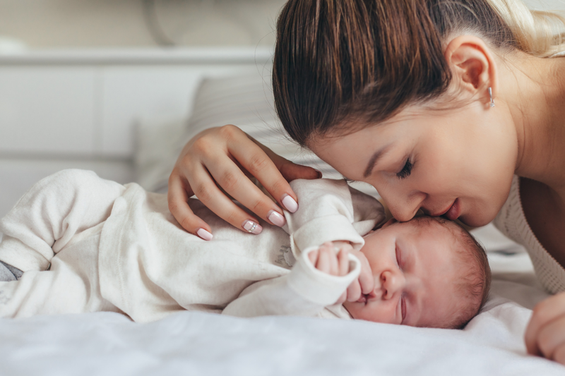 Tại sao không nên để trẻ sơ sinh một mình? Lời khuyên dành cho ba mẹ 2