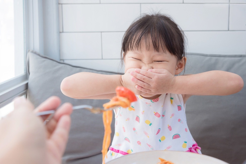 Tại sao trẻ biếng ăn và trẻ giãn ruột có biếng ăn không - 1