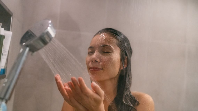 Tắm nước lạnh có bị đột quỵ không? Cách tắm nước lạnh an toàn 3