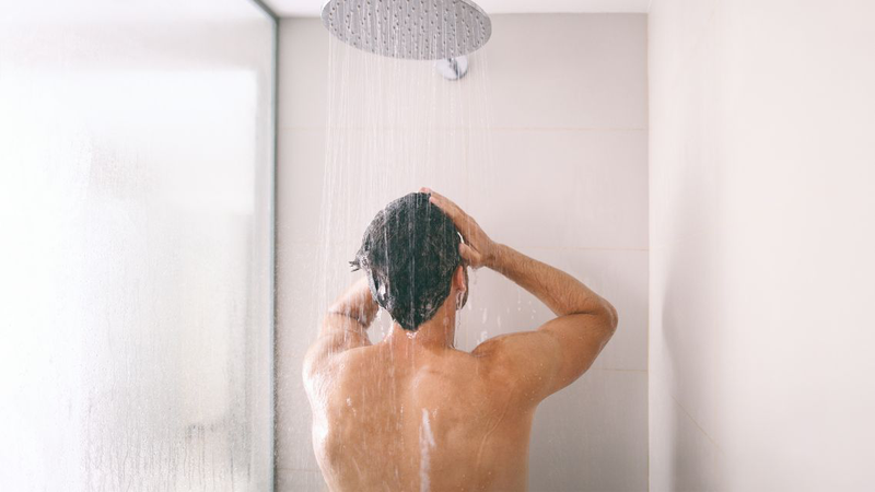 Tắm nước lạnh có bị đột quỵ không? Cách tắm nước lạnh an toàn 4