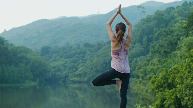 Tập yoga thường xuyên có giúp bạn đẹp hơn không? 4 lợi ích của việc tập yoga 3