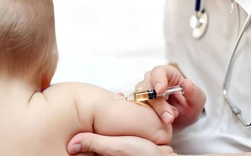 Trẻ em tiêm phòng mũi bại liệt có bị sốt không? 1