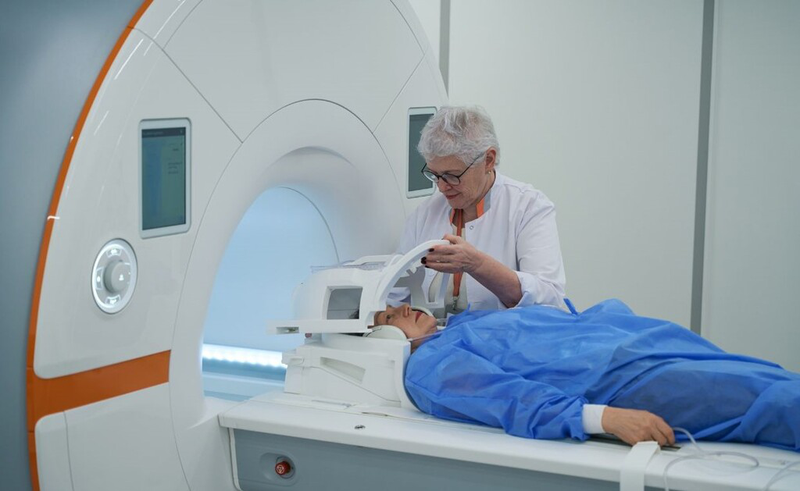 Thoái hóa tủy cổ: Cơ chế gây bệnh, triệu chứng, chẩn đoán và điều trị 3