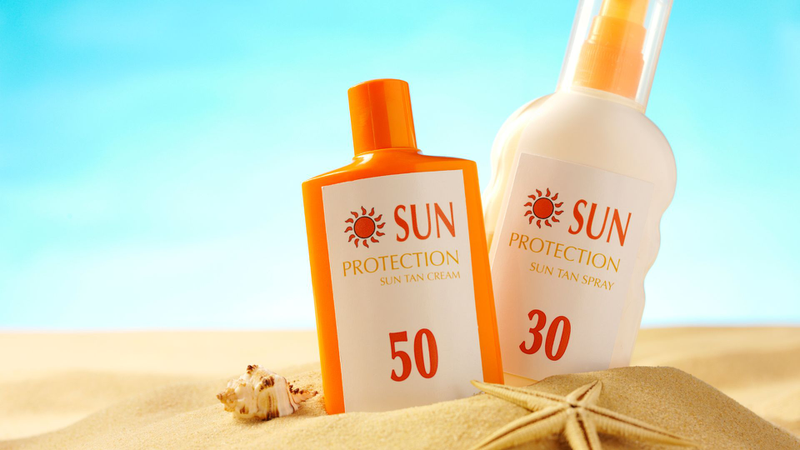 Bảo vệ da khỏi ánh nắng là điều quan trọng sau khi peel da