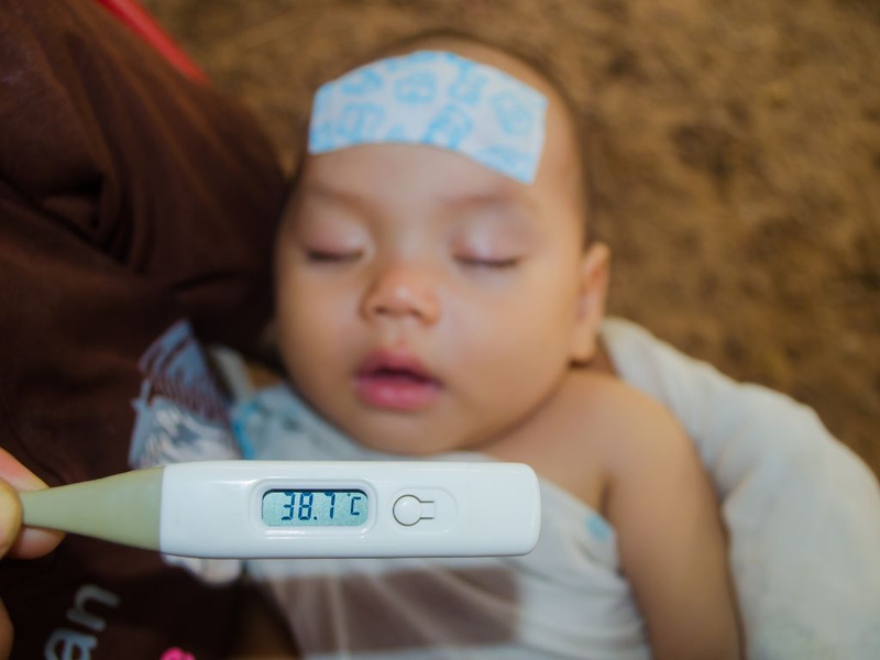 Thuốc hạ sốt cho trẻ em và những lưu ý cần biết khi sử dụng  2
