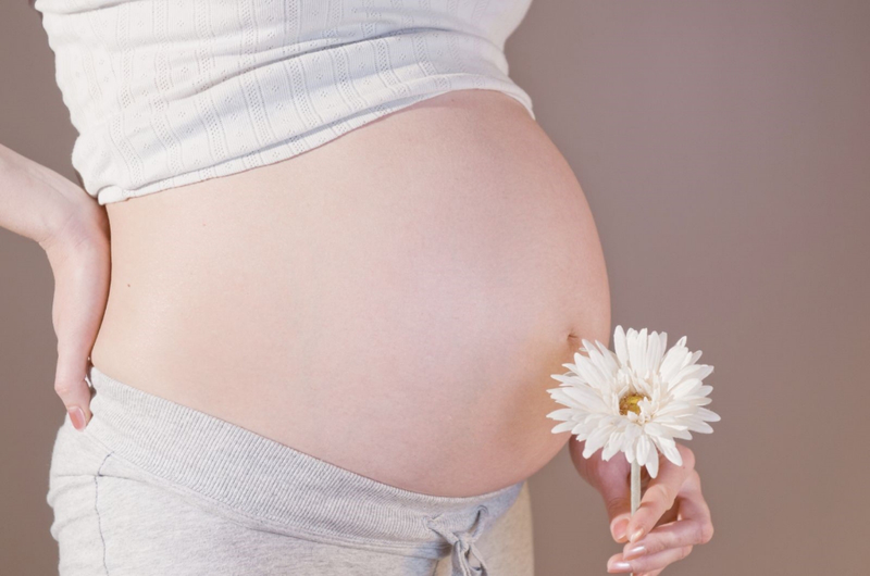 Tinh dầu hoa anh thảo tăng khả năng thụ thai? Cách uống hoa anh thảo dễ thụ thai 4
