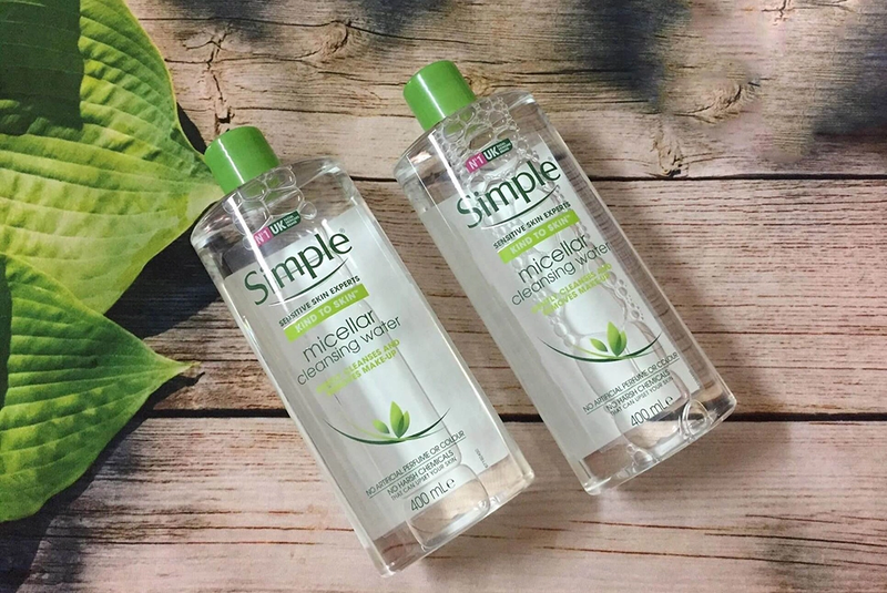 Top 4 nước tẩy trang cho da dầu mụn không nên bỏ qua 4