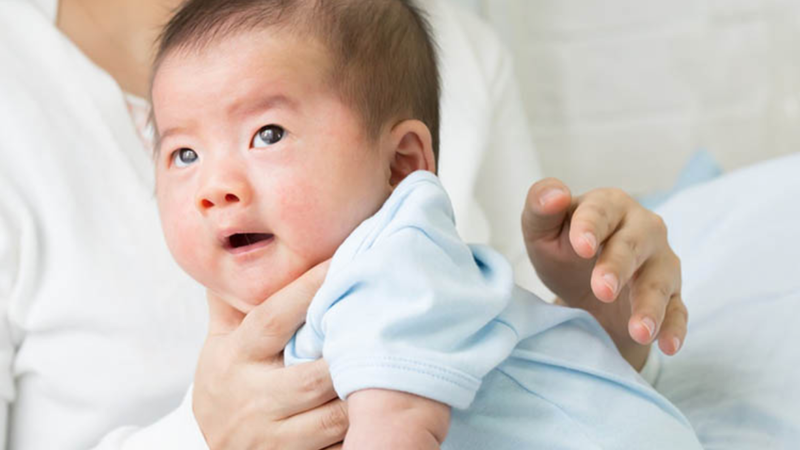 Trẻ 3 tháng bị ho: Khi nào cần đưa đi khám?