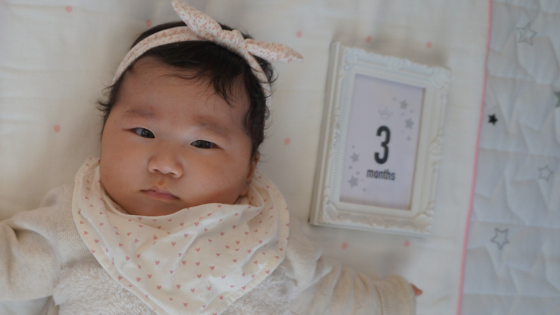 Trẻ 3 tháng tuổi phát triển thế nào? Dinh dưỡng, lịch ăn ngủ và cách chăm sóc 1