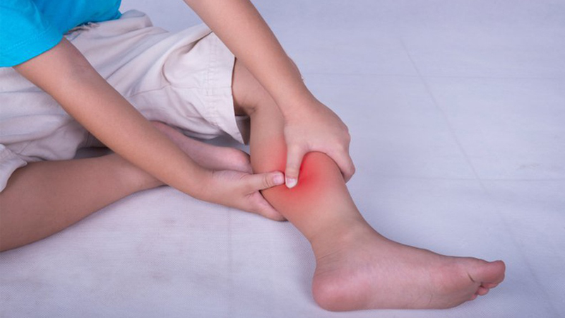 Trẻ bị đau xương ống chân nguyên nhân do đâu? 3