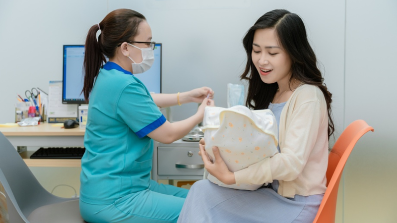 Trẻ phát ban sau tiêm 6in1 phải làm sao? Cách chăm sóc trẻ sau tiêm phòng 3