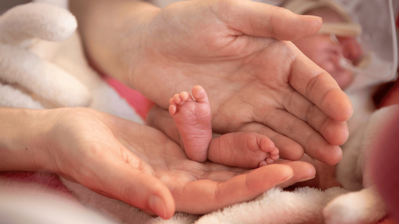 Trẻ sinh non 26 tuần có nuôi được không? 3