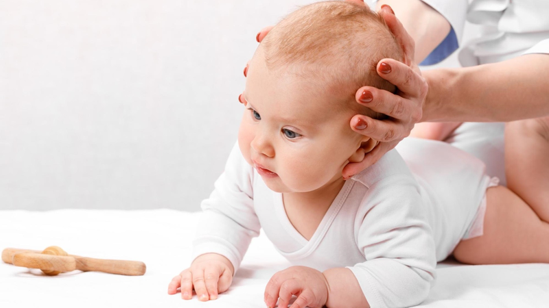 Trẻ sơ sinh bị gù lưng: Nguyên nhân, dấu hiệu, tác hại và cách chữa 3
