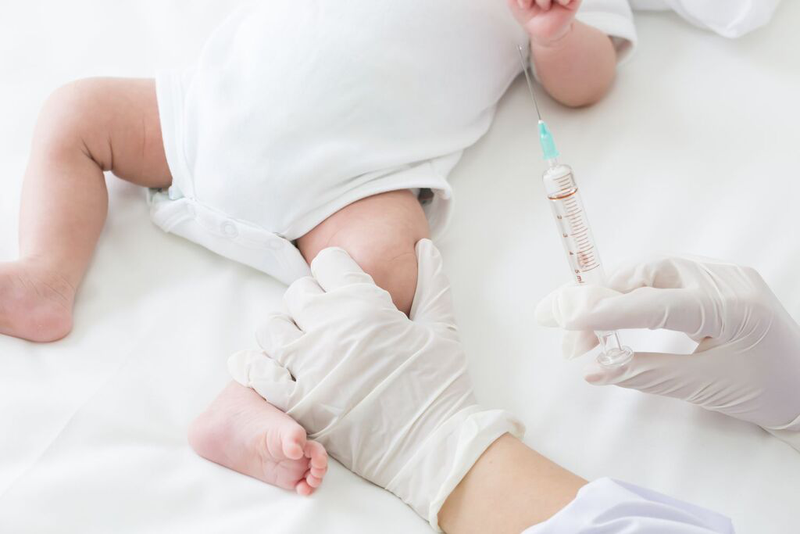 Trẻ sơ sinh chích ngừa trễ có sao không? Cách giải quyết tình trạng tiêm vắc-xin trễ ở trẻ 3