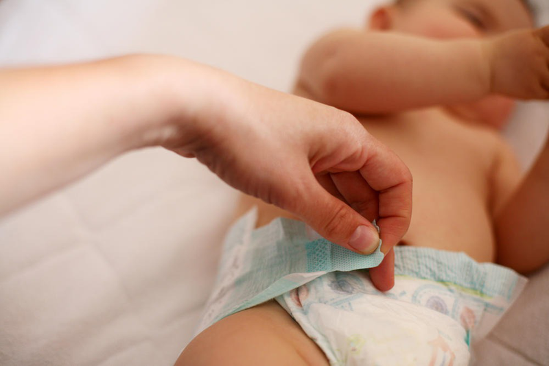 Trẻ sơ sinh đi ngoài có hạt trắng: Nguyên nhân và cách chữa trị 1
