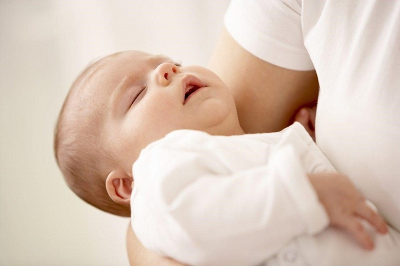 Trẻ sơ sinh thở khò khè là do đâu? Cách nhận biết và xử lý khi trẻ sơ sinh thở khò khè 2