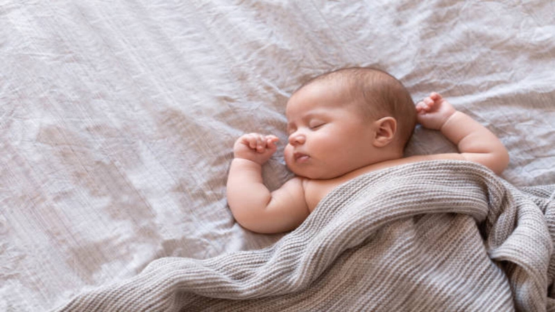 Trình tự ngủ đêm theo EASY: Giải pháp vàng cho giấc ngủ ngon của bé 1
