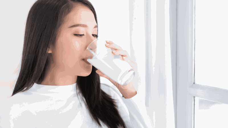 Uống sữa đúng thời điểm để tối ưu hấp thu canxi 1