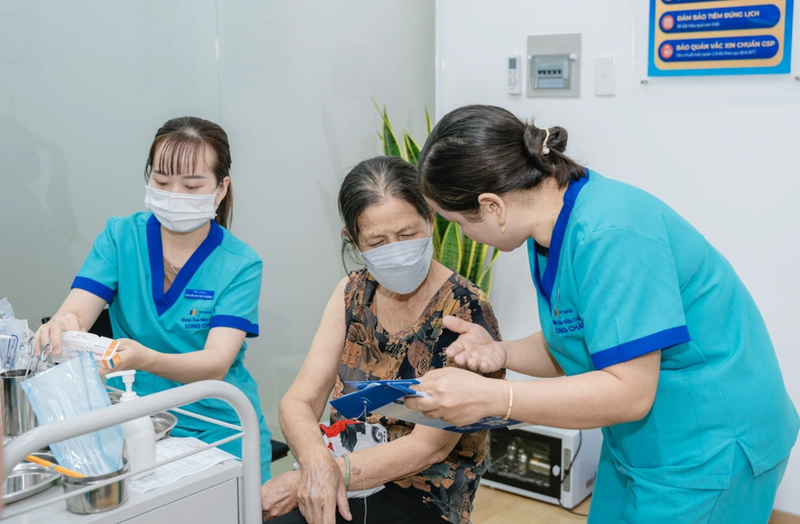 Vắc xin cần thiết cho độ tuổi trên 50. Bật mí trung tâm tiêm chủng uy tín 1