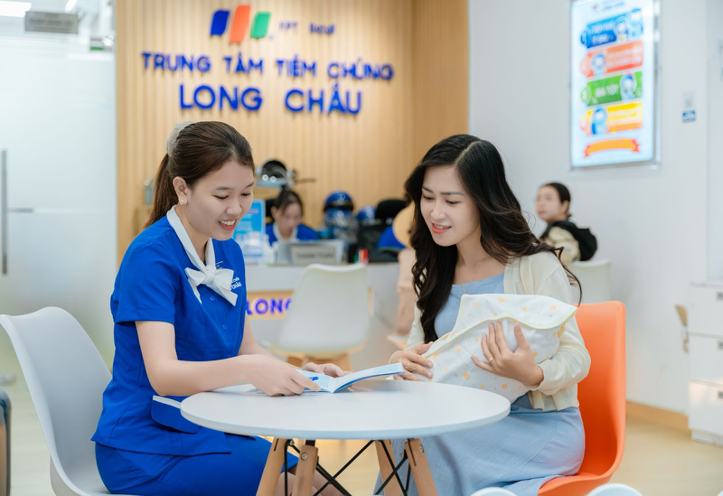 Tình trạng vắc xin Influvac Tetra tại Long Châu