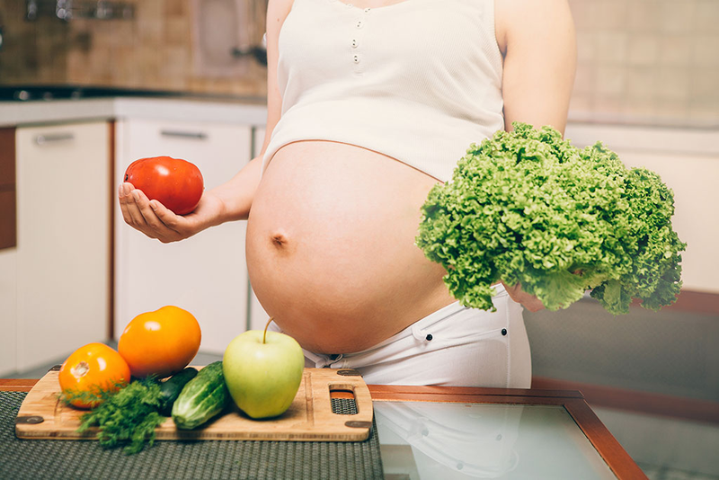 Vì sao cần cung cấp các vitamin, khoáng chất cho phụ nữ mang thai?3