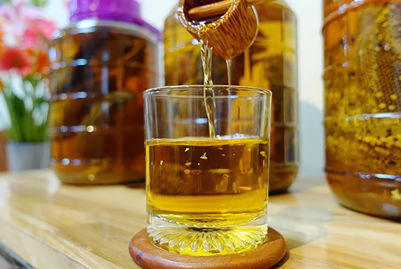 Việc uống rượu pha mật ong có tốt không? 3
