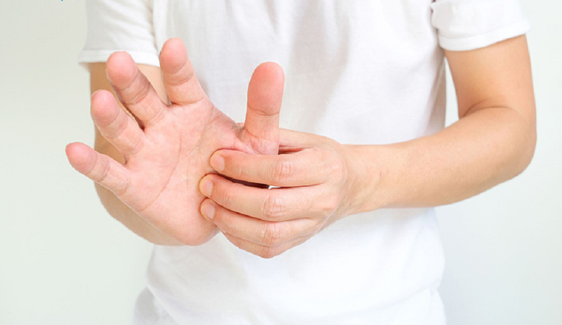 Viêm gân duỗi ngón cái: Nguyên nhân, triệu chứng, chẩn đoán và điều trị 1