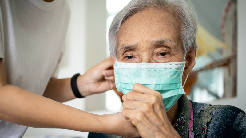 Viêm phổi ở người già, người cao tuổi và những điều cần biết4