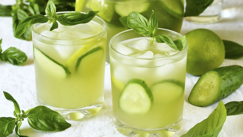 Xăm môi ăn dưa leo được không? Khám phá các lợi ích cho đôi môi 2
