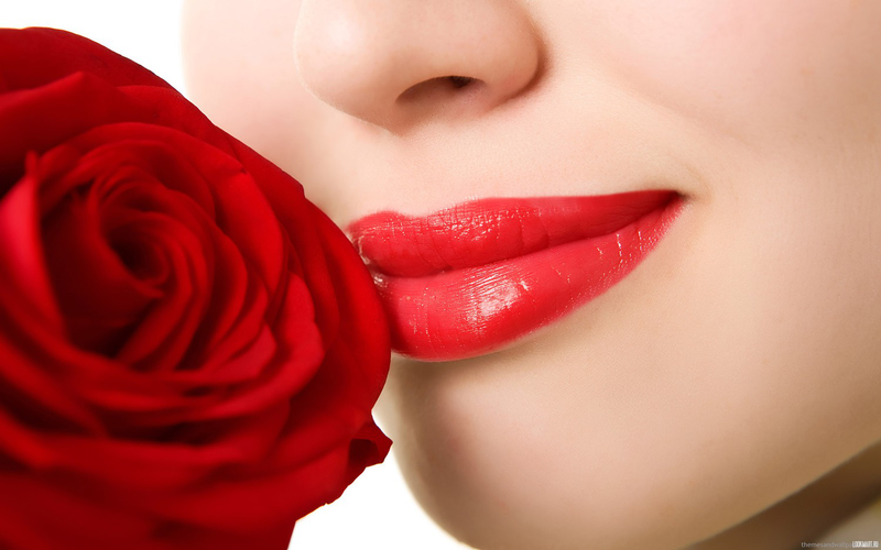 Xăm môi ăn dưa leo được không? Khám phá các lợi ích cho đôi môi 5