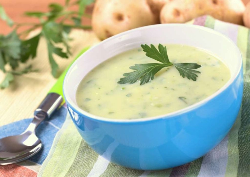 Hướng dẫn 5 cách nấu cháo khoai tây cho bé ăn dặm đơn giản tại nhà 1