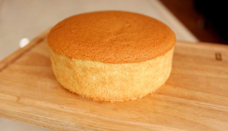 Hướng dẫn ba cách làm bánh bông lan siêu dễ, siêu ngon 1