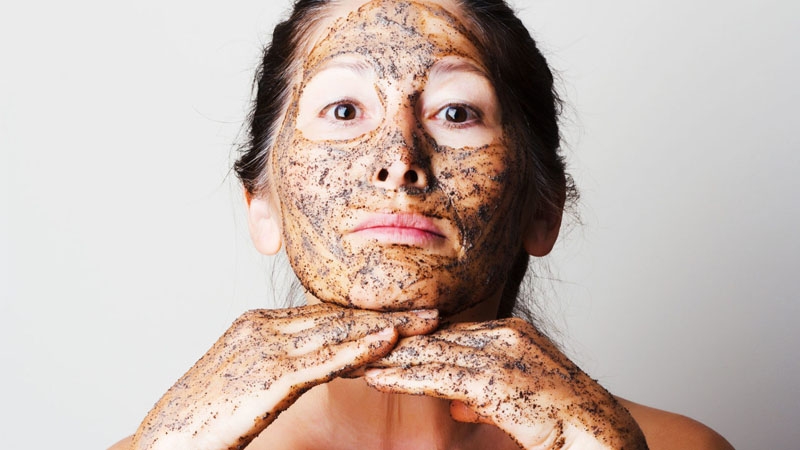 Hướng dẫn bạn 3 cách trị nám bằng bã cà phê hiệu quả ngay tại nhà 1