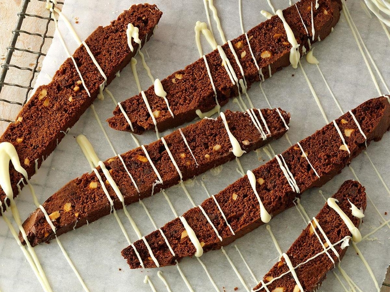 Hướng dẫn bạn cách làm bánh mì biscotti sô cô la thơm ngon 2