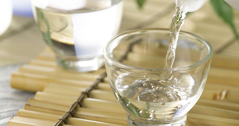 cách rã đông cá nhanh sử dụng giấm