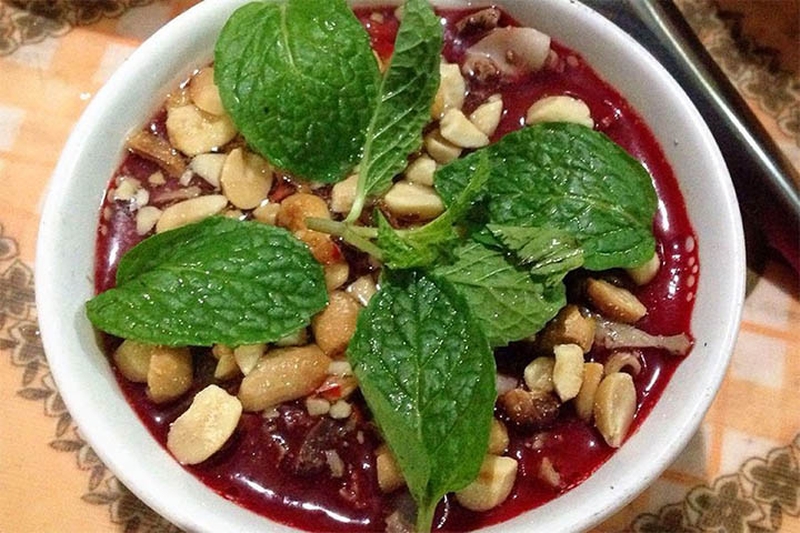 Quan niệm ăn tiết canh bổ máu là hoàn toàn sai