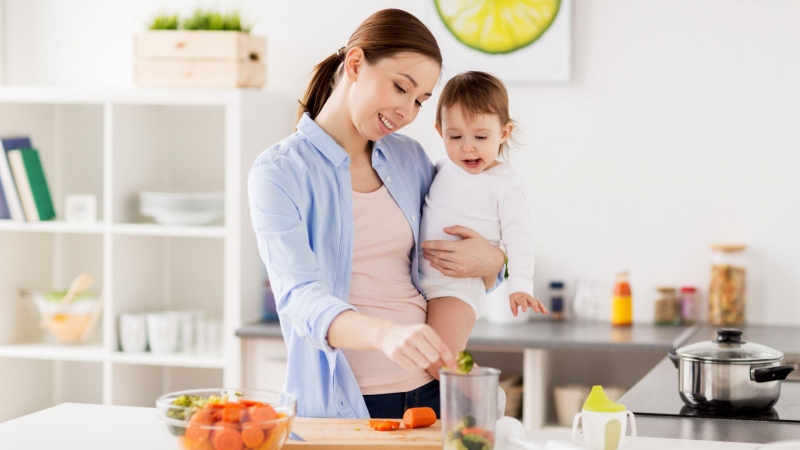 Hướng dẫn cách bế trẻ sơ sinh đúng kỹ thuật theo từng giai đoạn 4