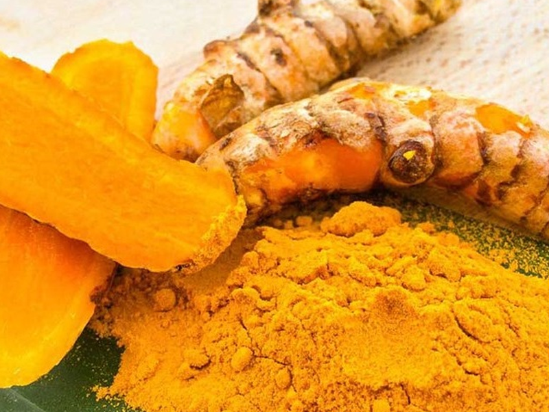 Hướng dẫn cách làm tinh bột nghệ tại nhà dễ làm 1