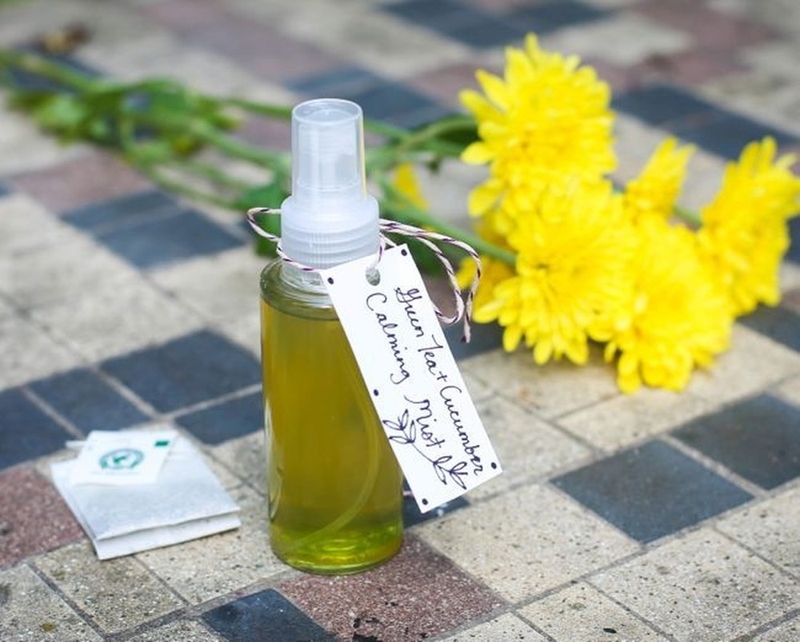 Hướng dẫn cách làm xịt khoáng tại nhà cho chị em 3